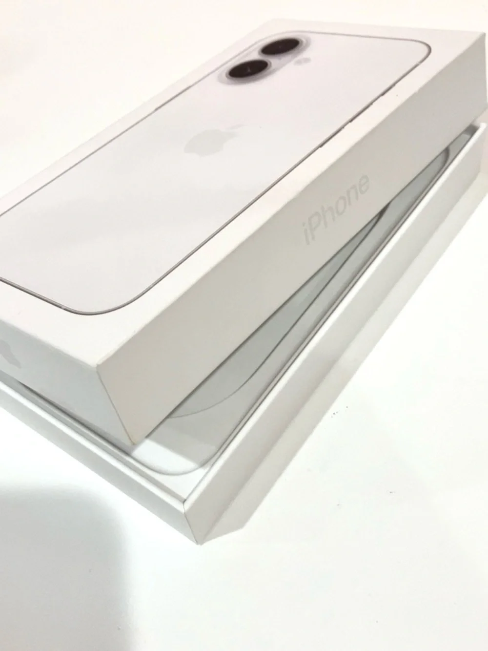 White Apple iPhone Box